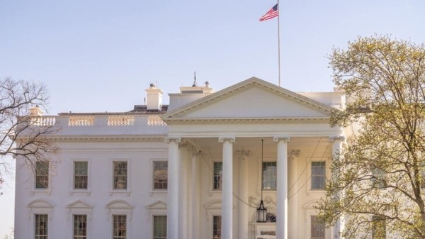 Белый дом подтвердил обсуждение США и Украины территориальных уступок Белый дом подтвердил обсуждение США и Украины территориальных уступок