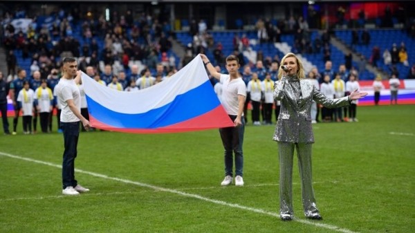 Полина Гагарина выступит на футбольном матче между сборными России и Гренады Полина Гагарина выступит на футбольном матче между сборными России и Гренады