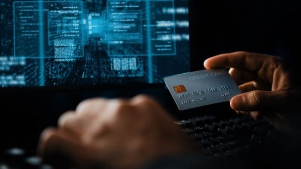 ВТБ предупредил о новой мошеннической схеме с NFC-клонами карт ВТБ предупредил о новой мошеннической схеме с NFC-клонами карт