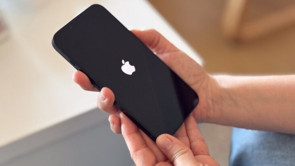 Новый iPhone 16e подешевел в России на 35% Новый iPhone 16e подешевел в России на 35%