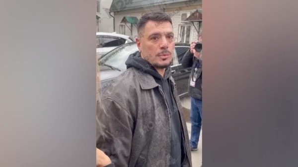 Рэпер Птаха обвинил поклонников Паши Техника в его смерти Рэпер Птаха обвинил поклонников Паши Техника в его смерти