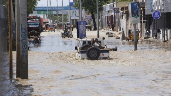 Garowe: минимум 12 человек погибли из-за сильных ливней в Сомали Garowe: минимум 12 человек погибли из-за сильных ливней в Сомали