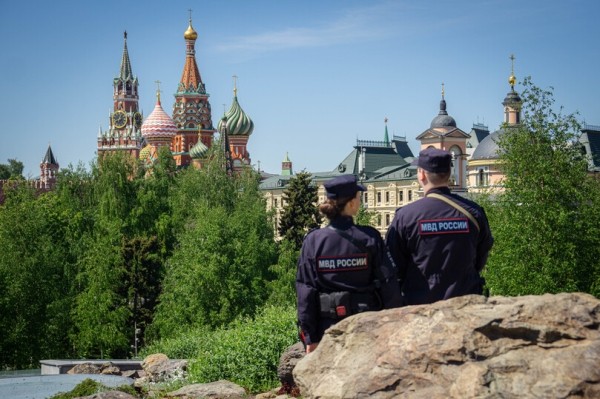 Языки, культуры, криминал и Тик-Ток: как турполиция спасает путешественников в Москве Языки, культуры, криминал и Тик-Ток: как турполиция спасает путешественников в Москве
