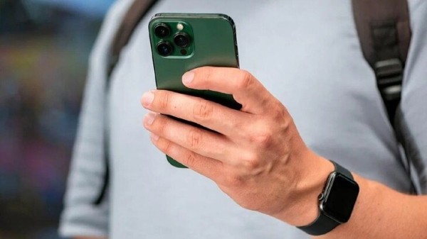 Приложение для клиентов Сбербанка стало доступно в App Store Приложение для клиентов Сбербанка стало доступно в App Store