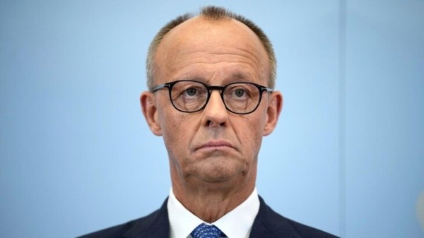 Канцлер ФРГ Мерц допустил, что встреча Путина и Зеленского может не состояться Канцлер ФРГ Мерц допустил, что встреча Путина и Зеленского может не состояться