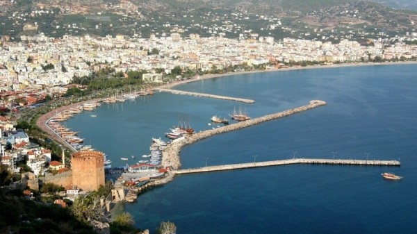 Yeni Alanya: загрязнение Средиземного моря в Аланье достигло опасных масштабов Yeni Alanya: загрязнение Средиземного моря в Аланье достигло опасных масштабов