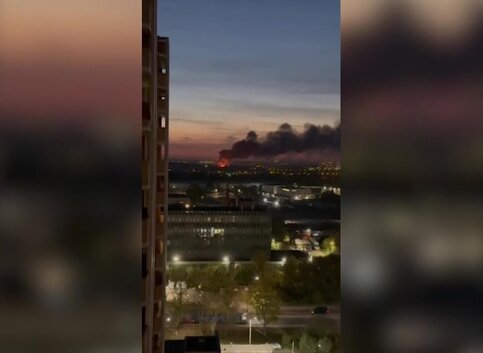 Пожар произошел на складе в ТиНАО