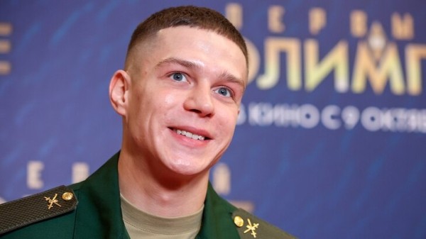 Агент Калюжного опроверг информацию о притеснениях актера в армии Агент Калюжного опроверг информацию о притеснениях актера в армии