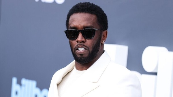 Друг P. Diddy заявил об угрозах рэперу ножом в изоляторе Друг P. Diddy заявил об угрозах рэперу ножом в изоляторе