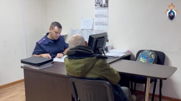 Глава района Хакасии задержан по подозрению в превышении должностных полномочий Глава района Хакасии задержан по подозрению в превышении должностных полномочий