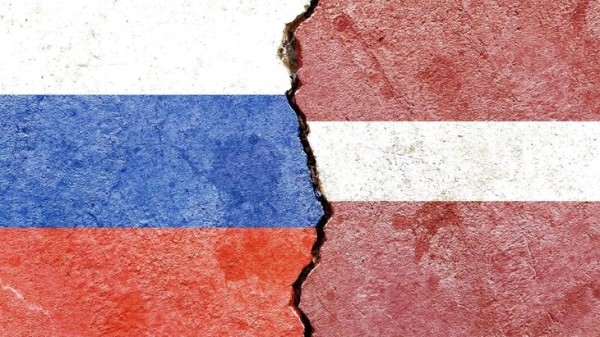 Власти РФ разработали комплекс мер по обустройству россиян, депортированных из Латвии Власти РФ разработали комплекс мер по обустройству россиян, депортированных из Латвии