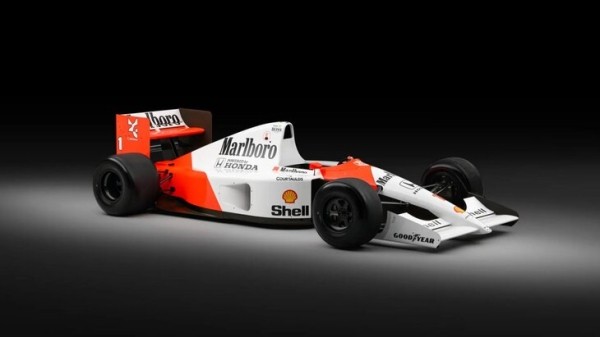 Легендарный McLaren выставили на торги в Дубае Легендарный McLaren выставили на торги в Дубае