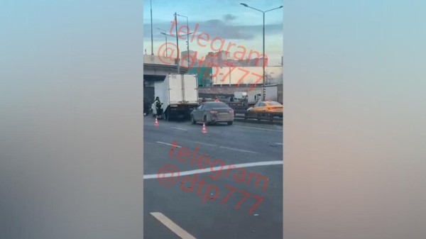 Один человек погиб в дорожно-транспортное происшествие при участии 3-х машин на юго-восточном направлении столицы Один человек погиб в дорожно-транспортное происшествие при участии 3-х машин на юго-восточном направлении столицы