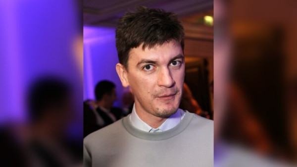 Адвокат комика Гудкова обжаловал штраф за клип "Я узкий" Адвокат комика Гудкова обжаловал штраф за клип "Я узкий"