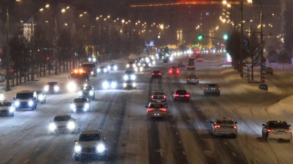 Движение открыли на центральных улицах Москвы Движение открыли на центральных улицах Москвы