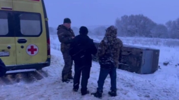 Пассажирский автобус перевернулся в Тульской области Пассажирский автобус перевернулся в Тульской области