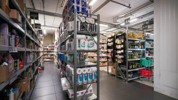 "Ведомости": в РФ ретейлеры просят приравнять к рознице продажу продуктов на маркетплейсах "Ведомости": в РФ ретейлеры просят приравнять к рознице продажу продуктов на маркетплейсах