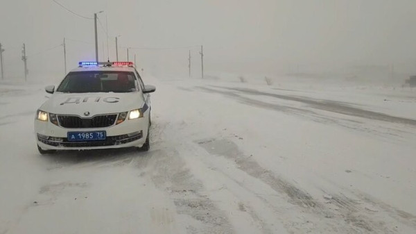 Междугородние автобусные рейсы отменены в Забайкалье из-за мощного снегопада Междугородние автобусные рейсы отменены в Забайкалье из-за мощного снегопада