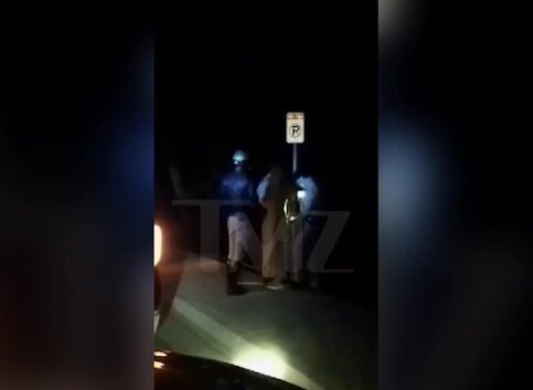 Появилось видео задержания Бритни Спирс из-за нетрезвого вождения