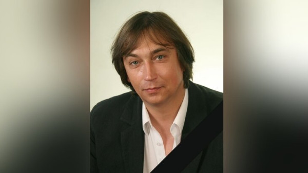 Умер заслуженный артист РФ Вячеслав Николаев Умер заслуженный артист РФ Вячеслав Николаев